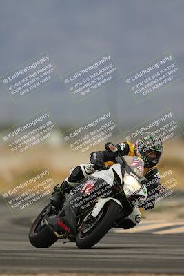 media/Nov-15-2025-Race Pace (Sat) [[8de605a2d8]]/Non Verified Riders (1st 20 Minutes)/Turn 4 (1010am)/